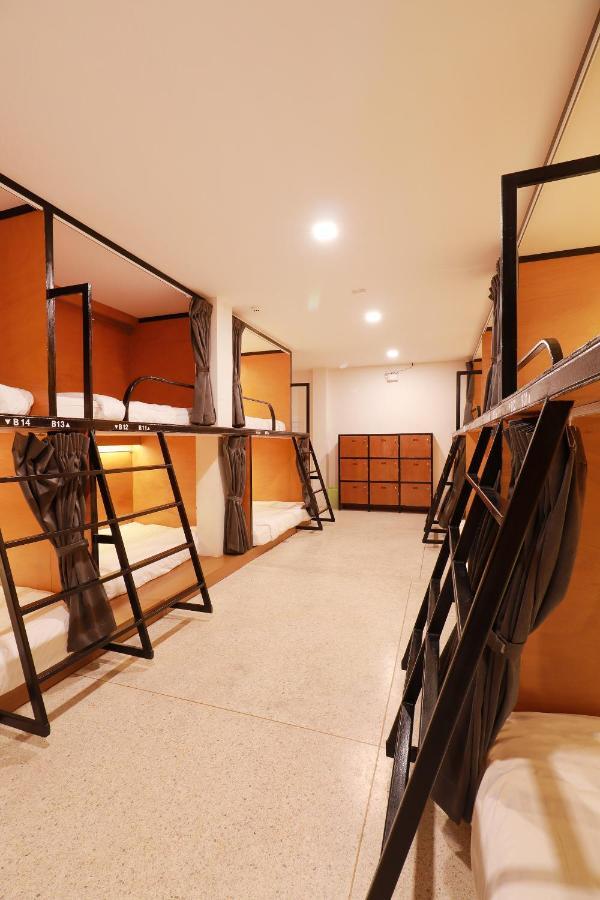 Le Light House & Hostel Chiang Mai Exterior photo