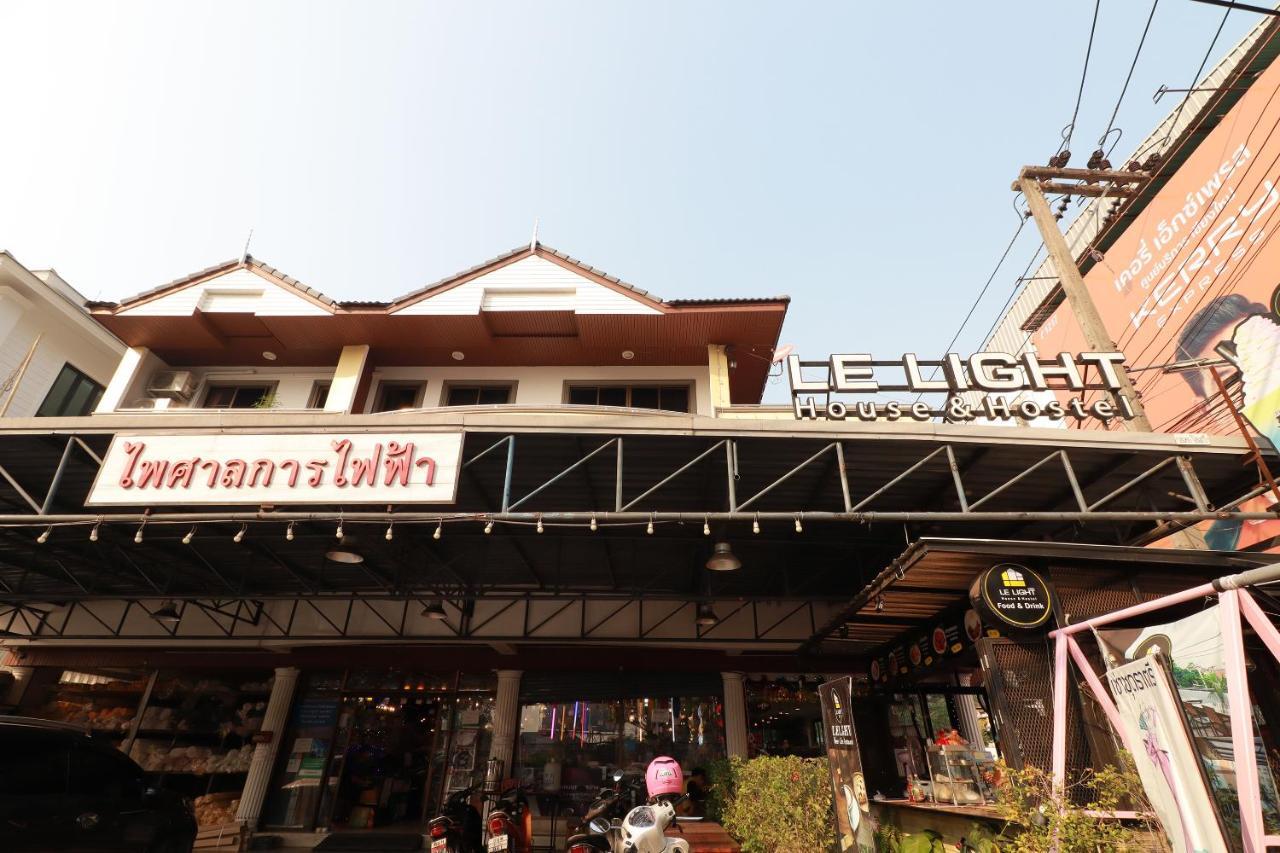 Le Light House & Hostel Chiang Mai Exterior photo