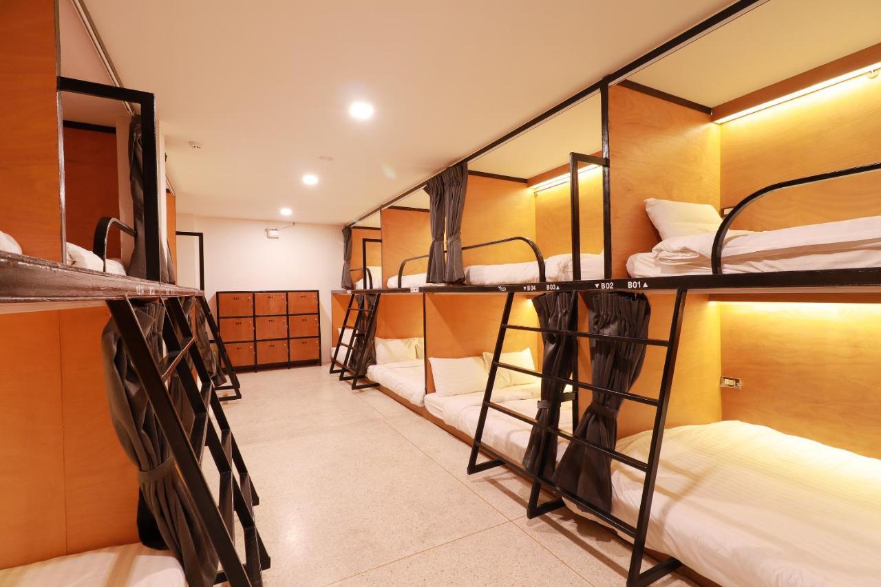 Le Light House & Hostel Chiang Mai Exterior photo